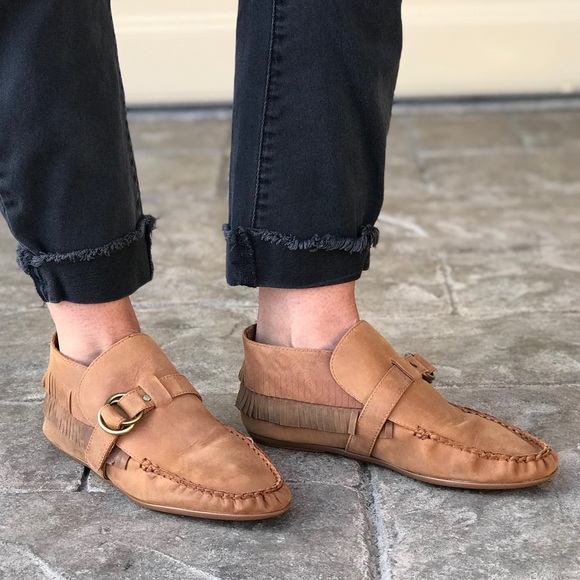 NIB Butter Soft Leather Fringe Boho Moccasins - Picture 2 of 8